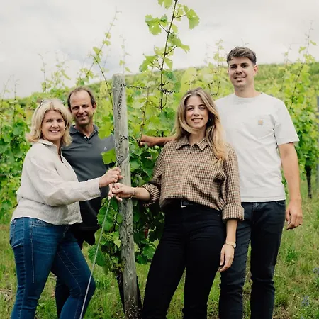 Weingut und Gästehaus Holger Alt-3